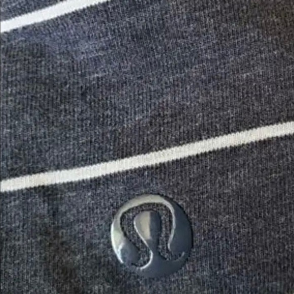 EUC Lululemon Striped Strappy Tank- Size 6 - Picture 4 of 4